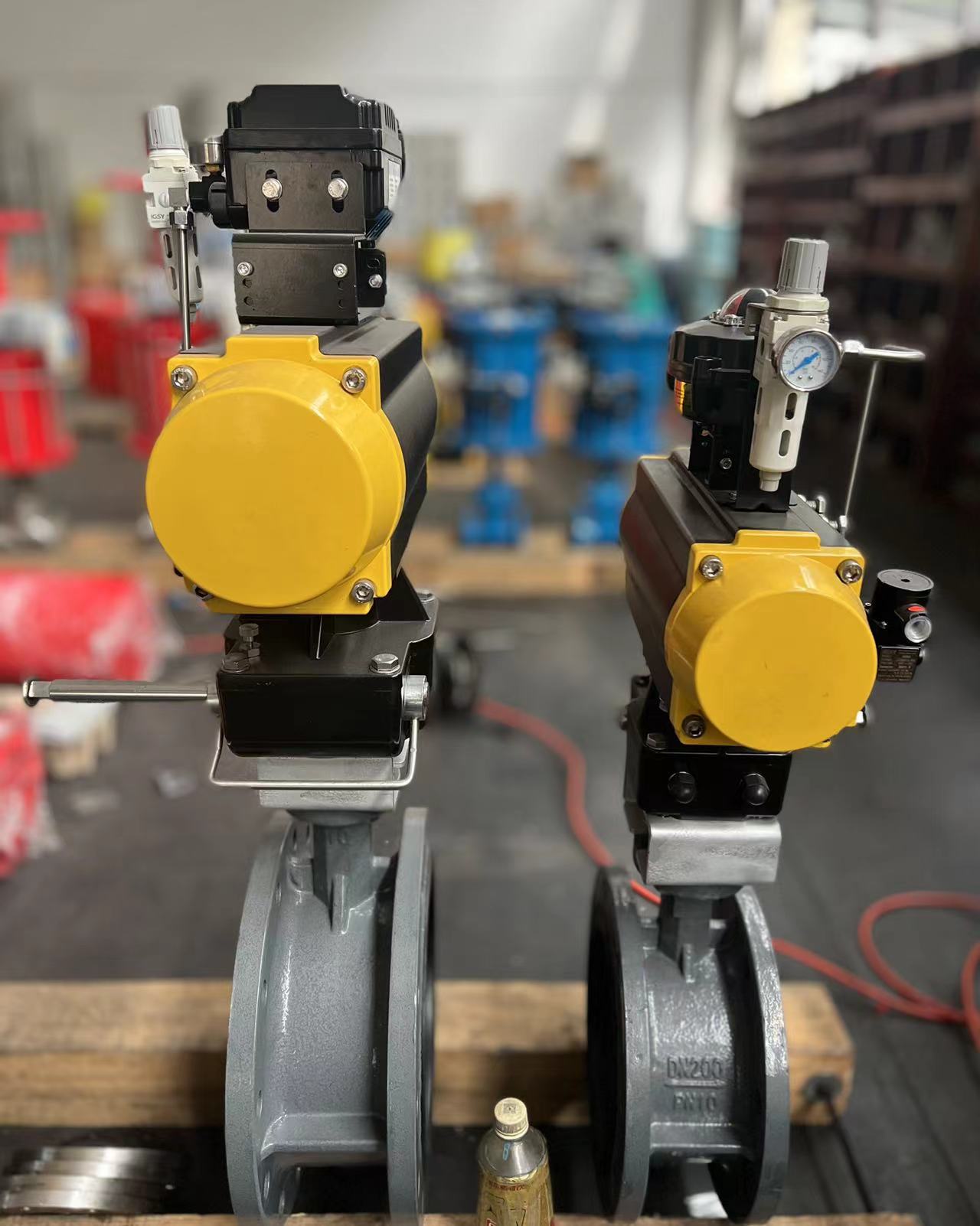 D643H气动法兰硬密封蝶阀