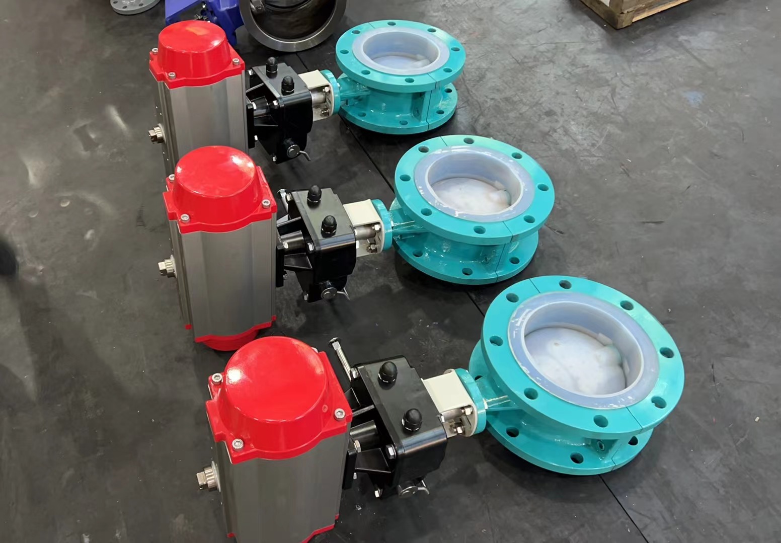 D641J气动法兰衬胶蝶阀