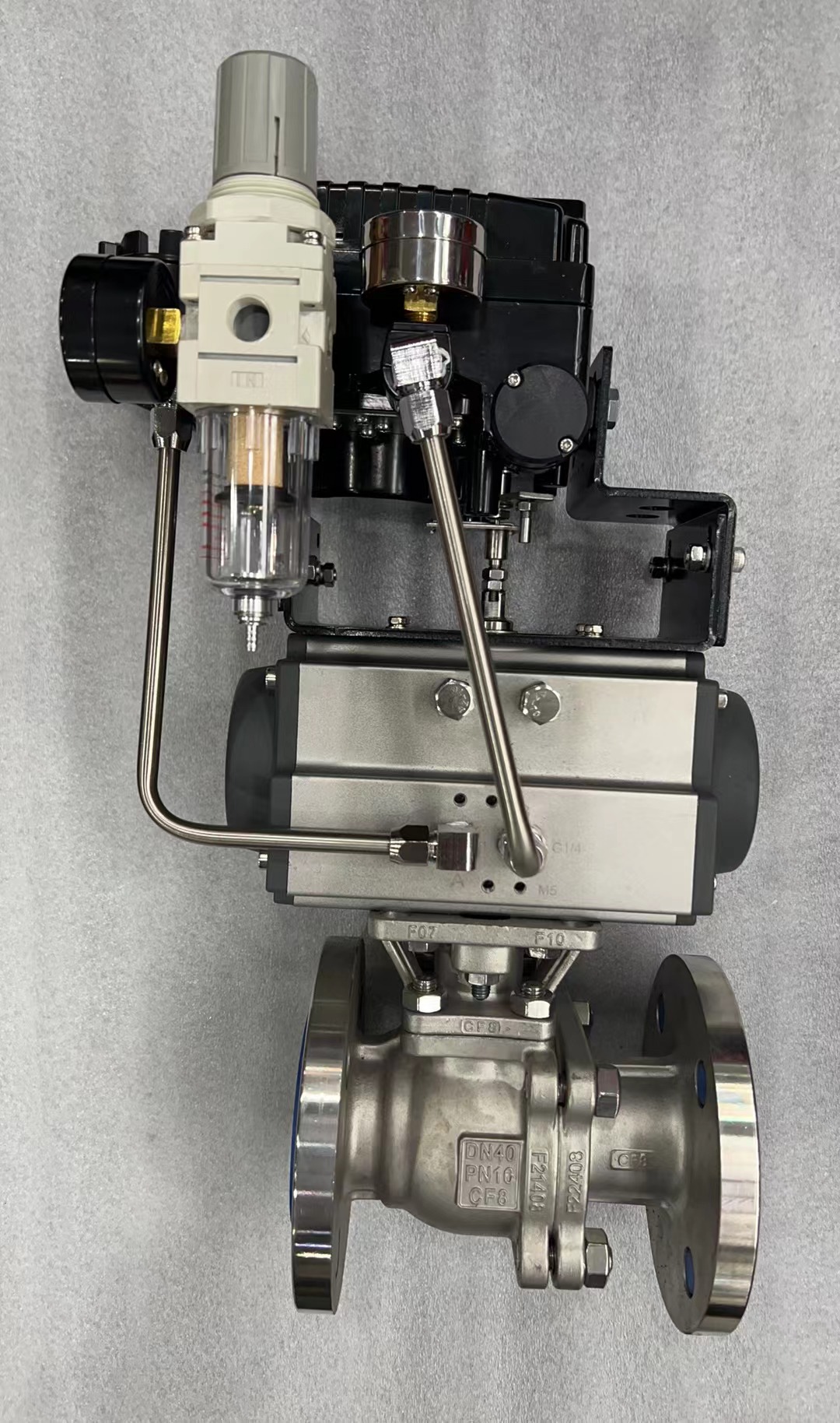 气动软密封球阀