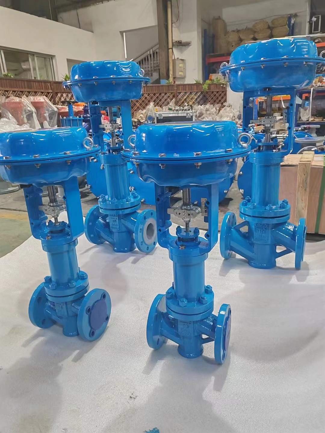 气动衬氟调节阀