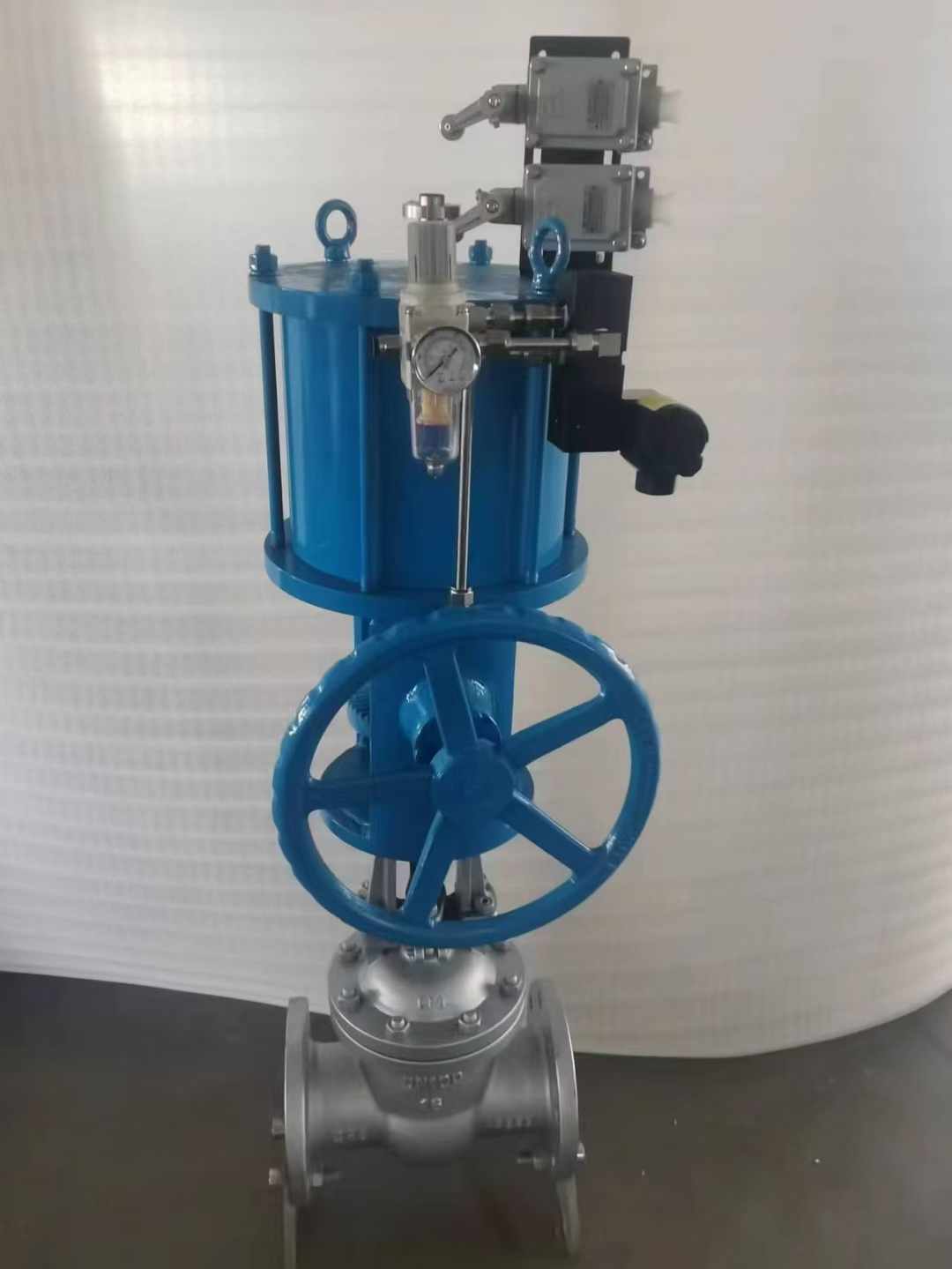 直行程气动闸阀