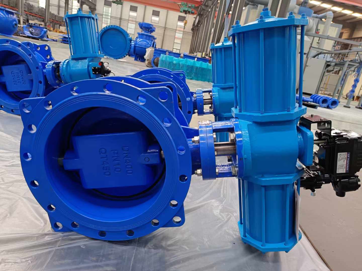 AW气动硬密封蝶阀